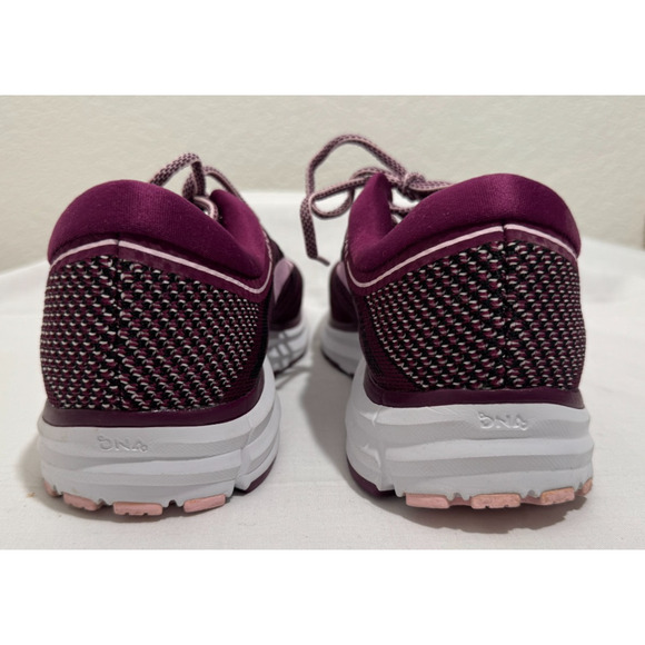 Womens Brooks REVEL Running Shoes Purple Burgundy Sz 10.5 Sneakers EUC - Picture 6 of 9